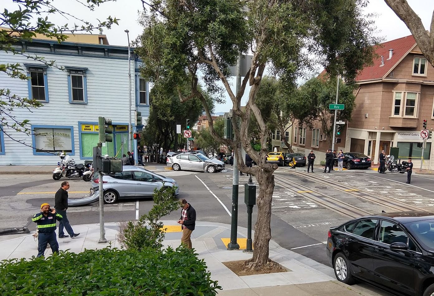 Day Around The Bay: Russian Hill Crash Disrupts Cable Car Service