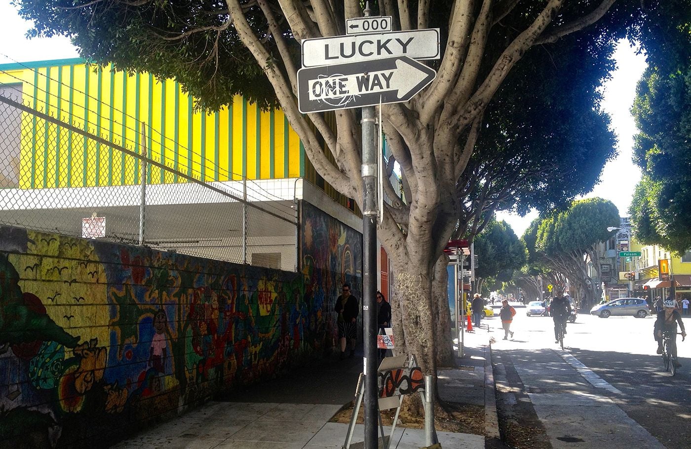Sunday Links: Oakland Authorities Hope To Stop Easter Sunday Sideshows
