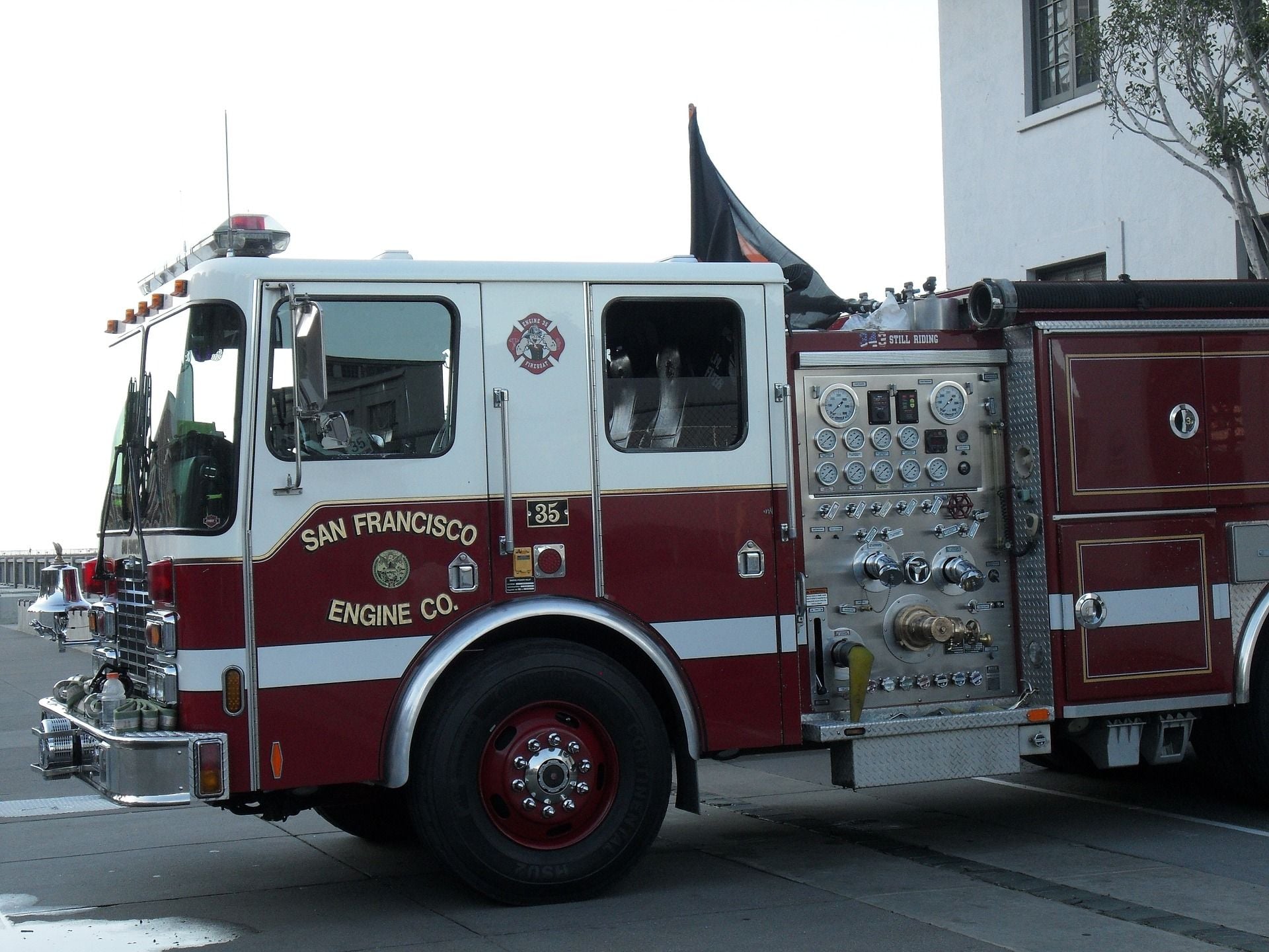 Four-Alarm Fire Breaks Out In The Castro Above Q Bar And Osaka Sushi