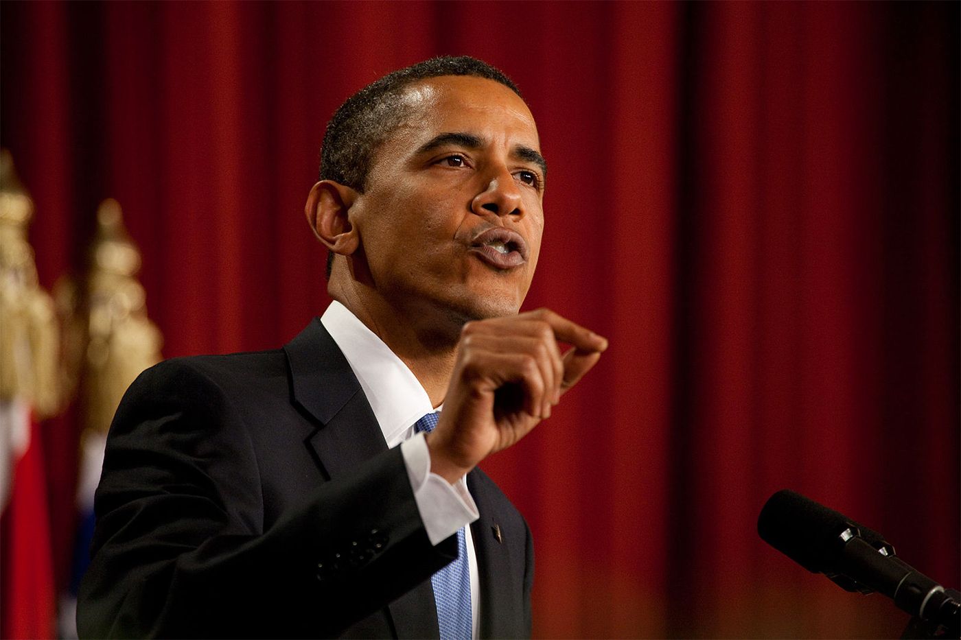 Friday Morning Constitutional: Obama Tells Donors to 'Chill Out About the Candidates'