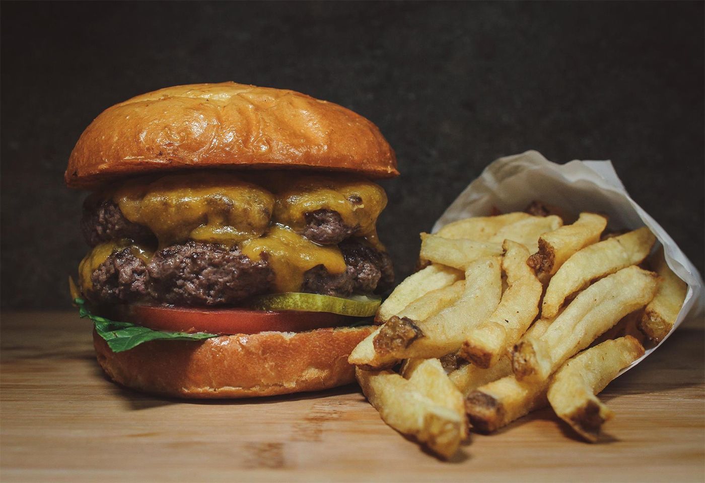 The 11 Absolute Best Burgers in Oakland, Berkeley, and the East Bay