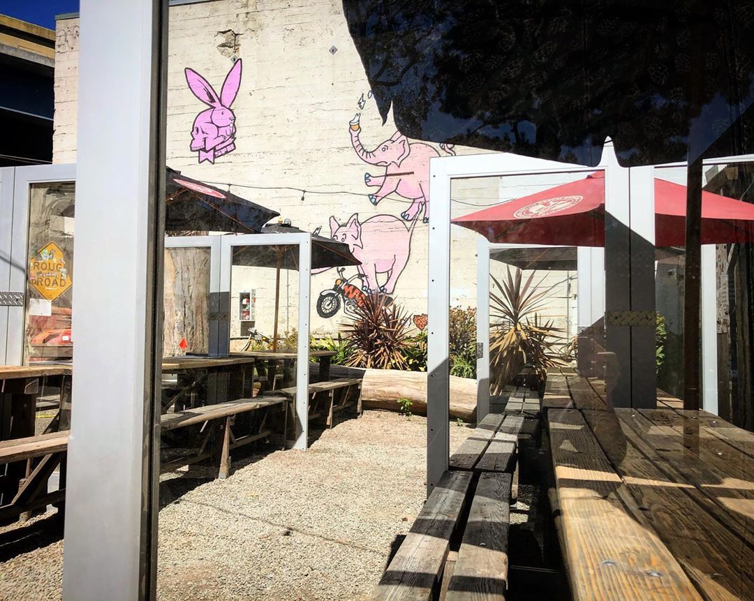 Saturday Links: 'Zeit Booths' Offer Glimpse Into the Future of Dining