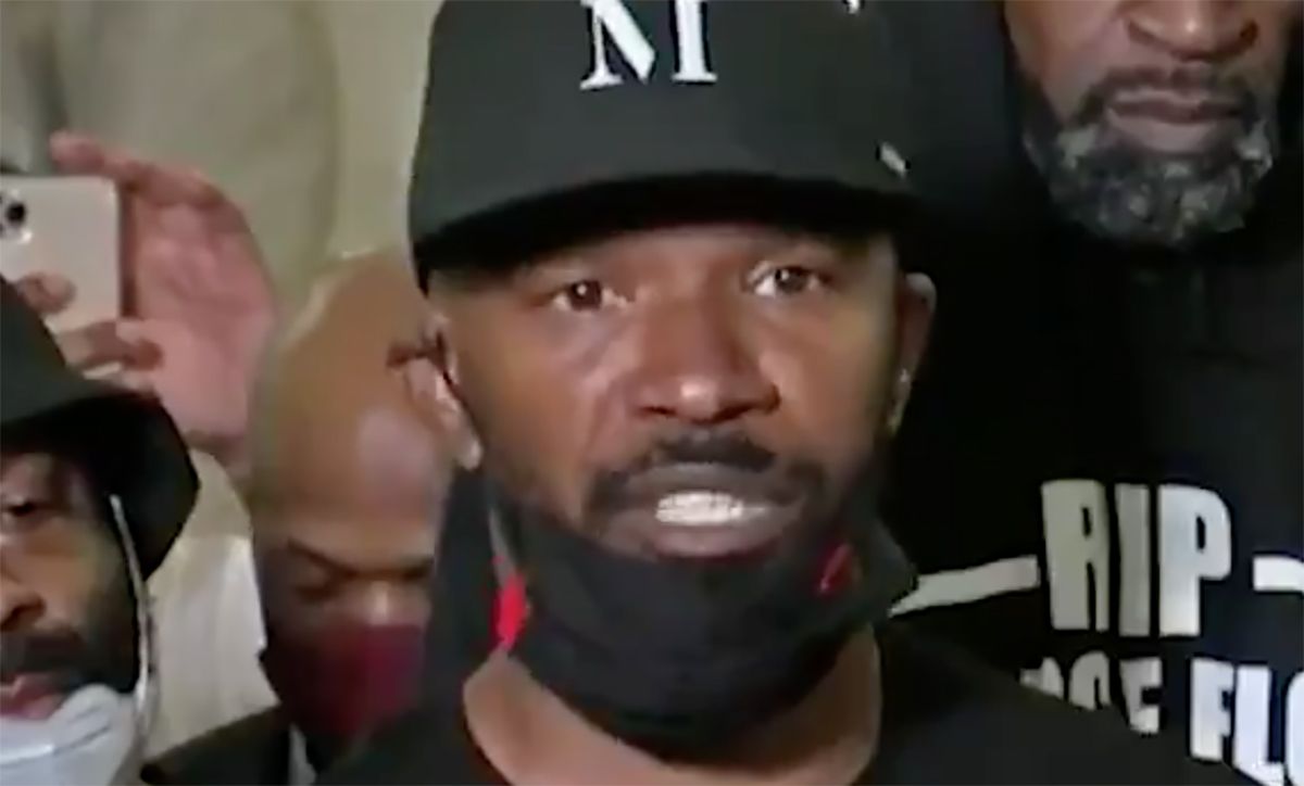 Jamie Foxx Joins Faith Leaders and Mayor London Breed For 'Kneel-In' at City Hall