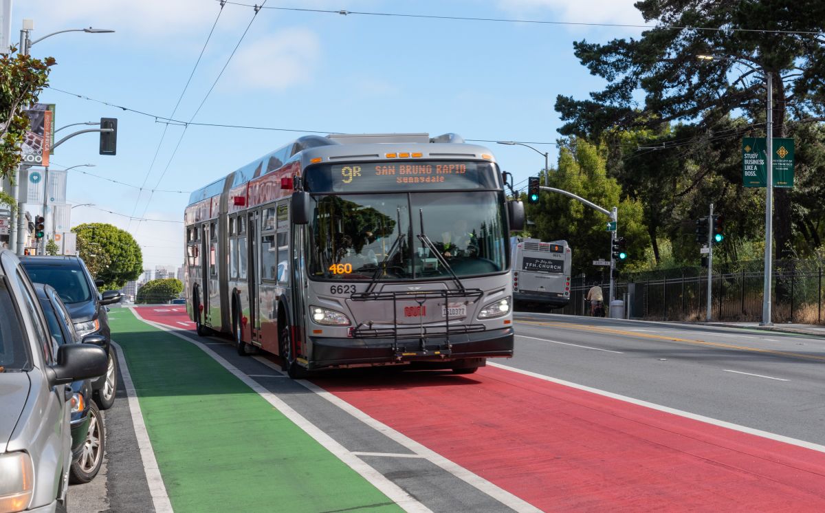 sf-muni-operator-dies-after-falling-severely-ill-while-driving