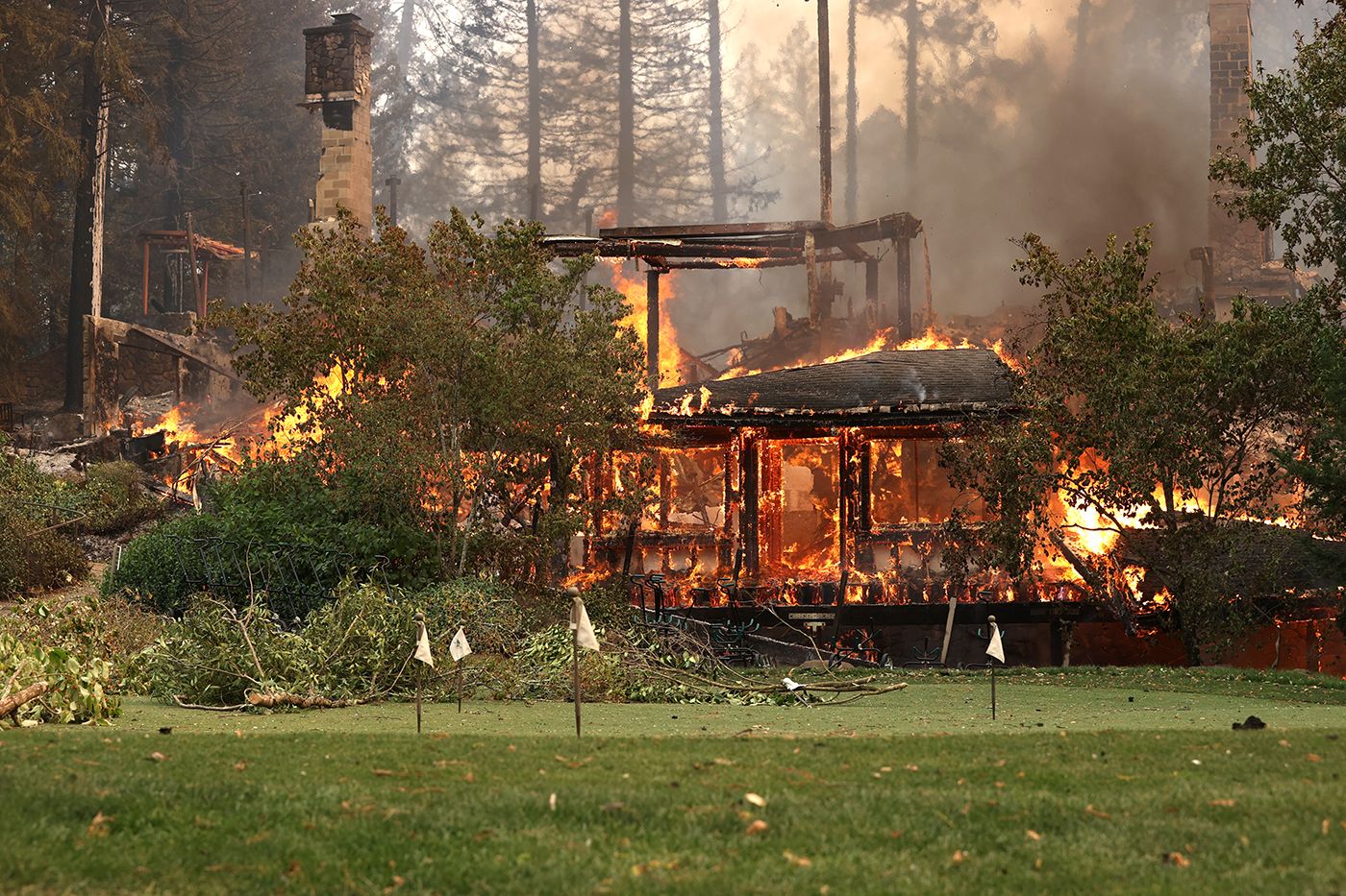 [Update] Parts of Meadowood Resort, Including Michelin Three-Star Restaurant, Burn In Glass Fire In St. Helena