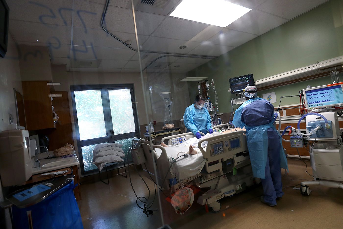 Signs Point to Plateau in Bay Area COVID Cases, Hospitalizations as Some Hospitals Cancel Non-Emergency Surgeries