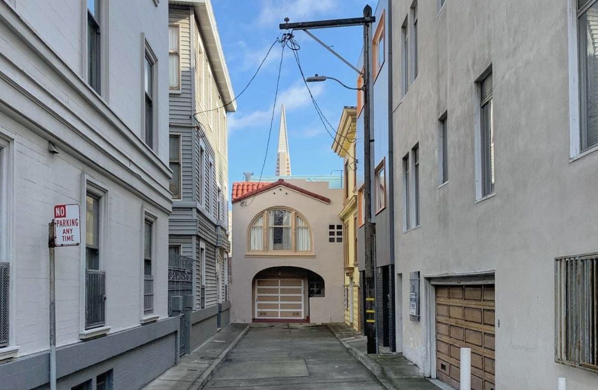New Year's Day Links: Fire Destroys Four Homes In Outer Mission
