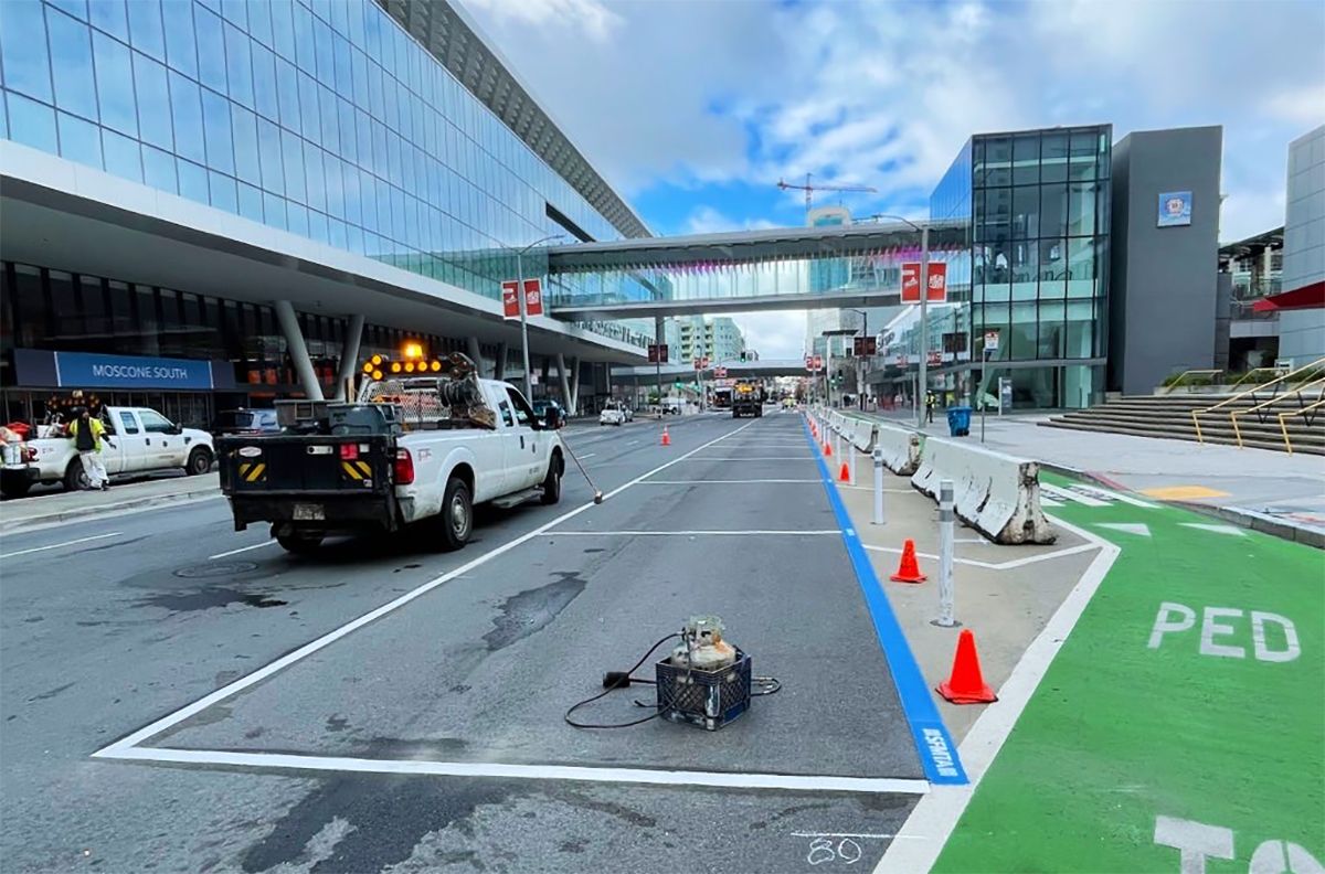 Thursday Morning What's Up: Moscone Center Resumes Vaccinations Monday