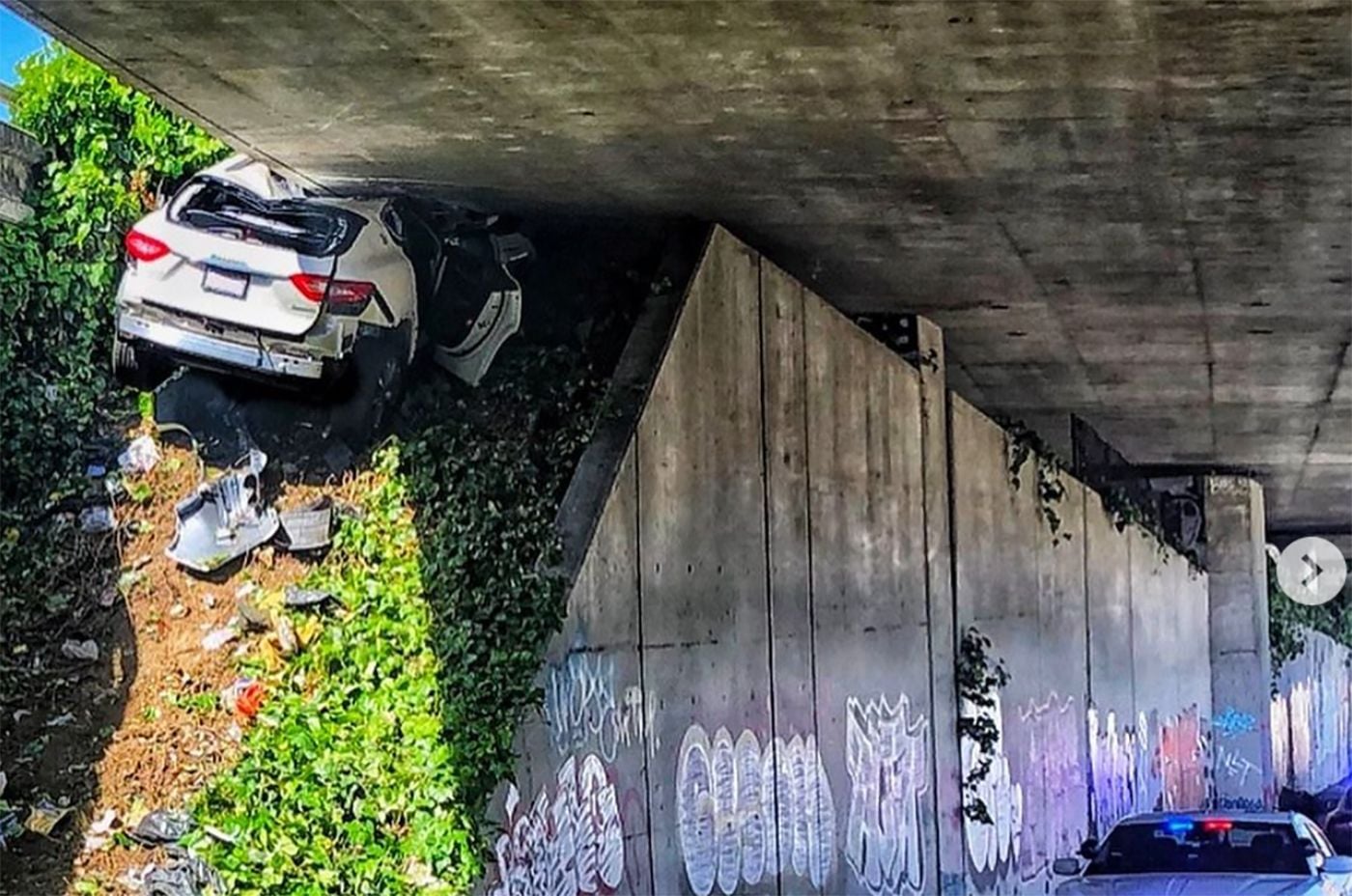 Maserati Attempting to Flee From CHP Pursuit In Oakland Launches Up and Under Overpass In Crazy Crash