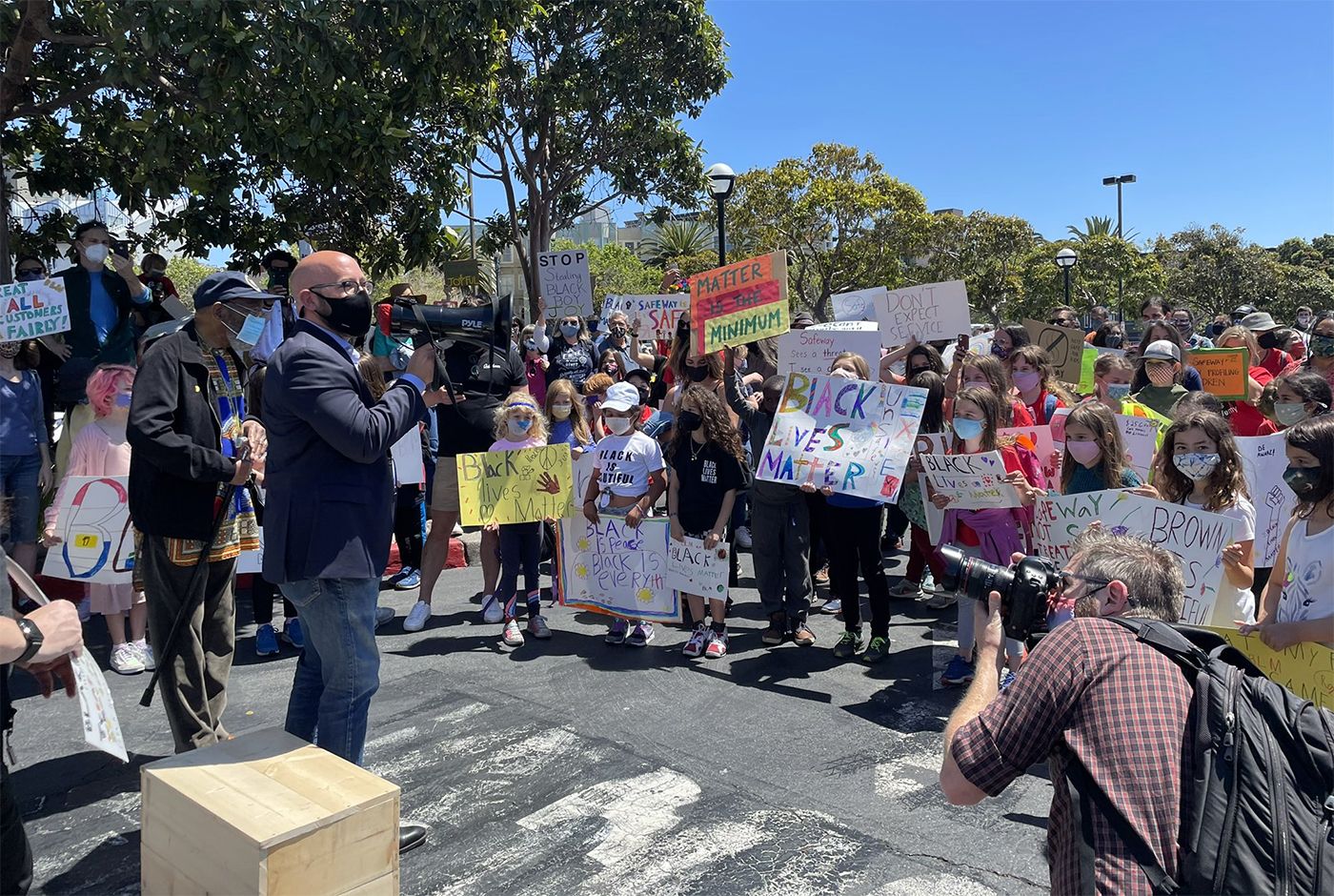 Students and Teachers Protest at Castro Safeway After Fifth-Grader Gets Racially Profiled