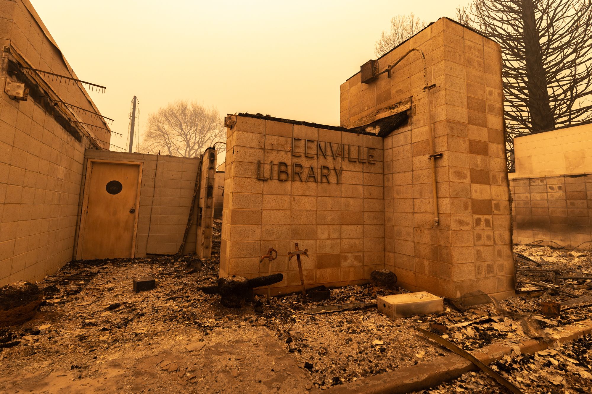 Saturday Links: Dixie Fire Is Now Half the Size of Rhode Island