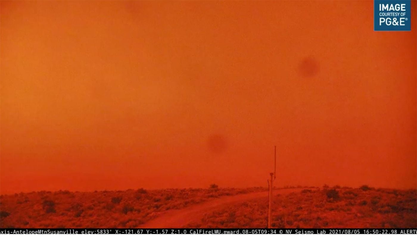 Orange Skies Return To Parts of Northern California From Dixie, River Fires