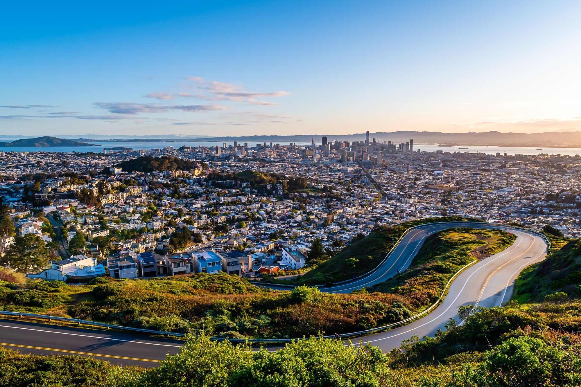 Sunday Links: Unkown Explosion in San Francisco Causes Shelter-in-Place Order