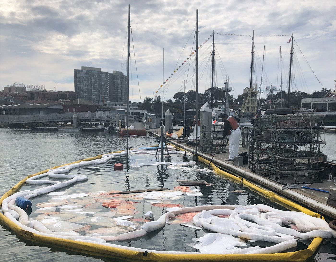 Fishing Boat Sinks at Hyde Street Pier, Possibly Dumping Diesel Fuel Into Bay