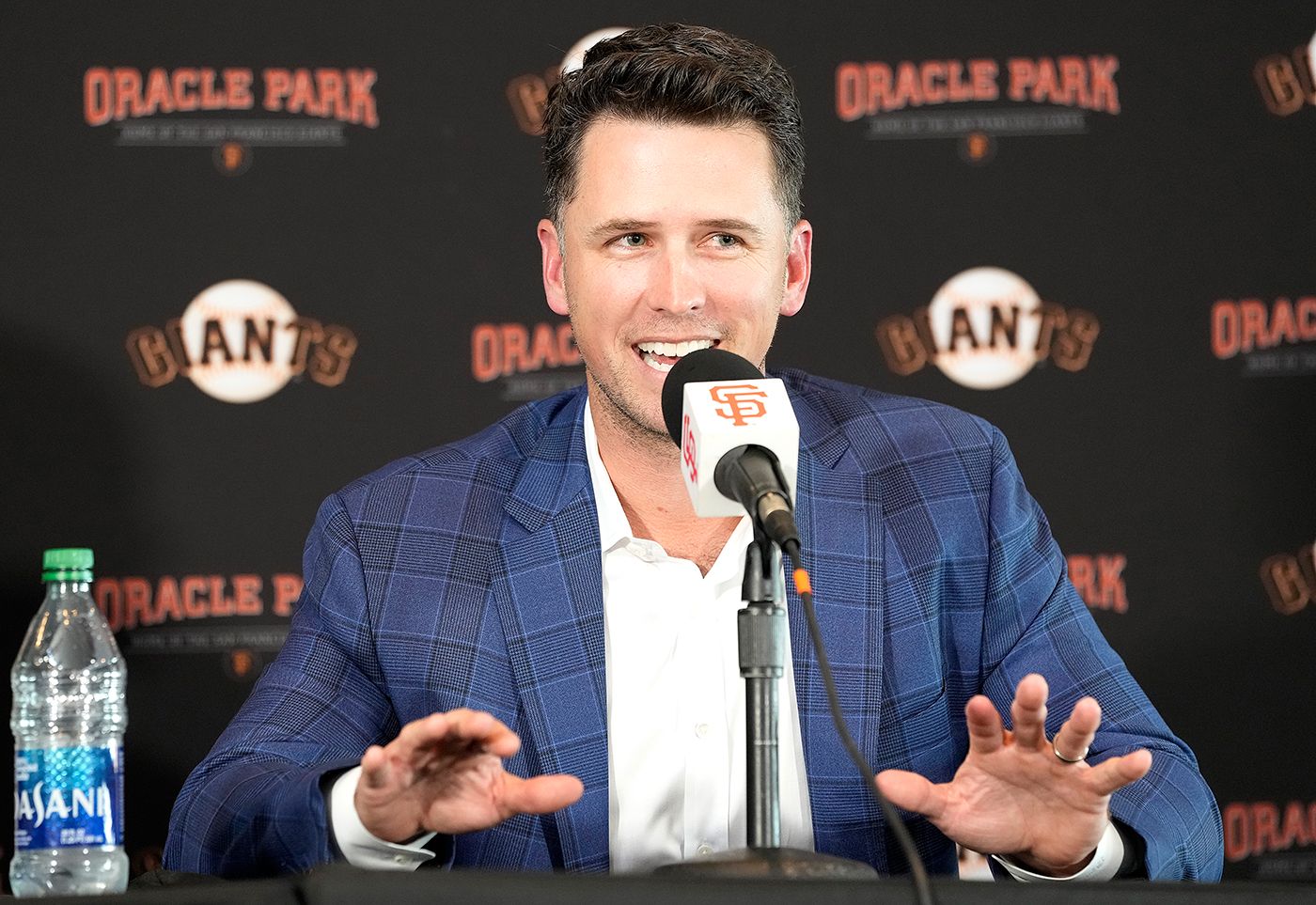 Day Around the Bay: Buster Posey Says Farewell, For Real
