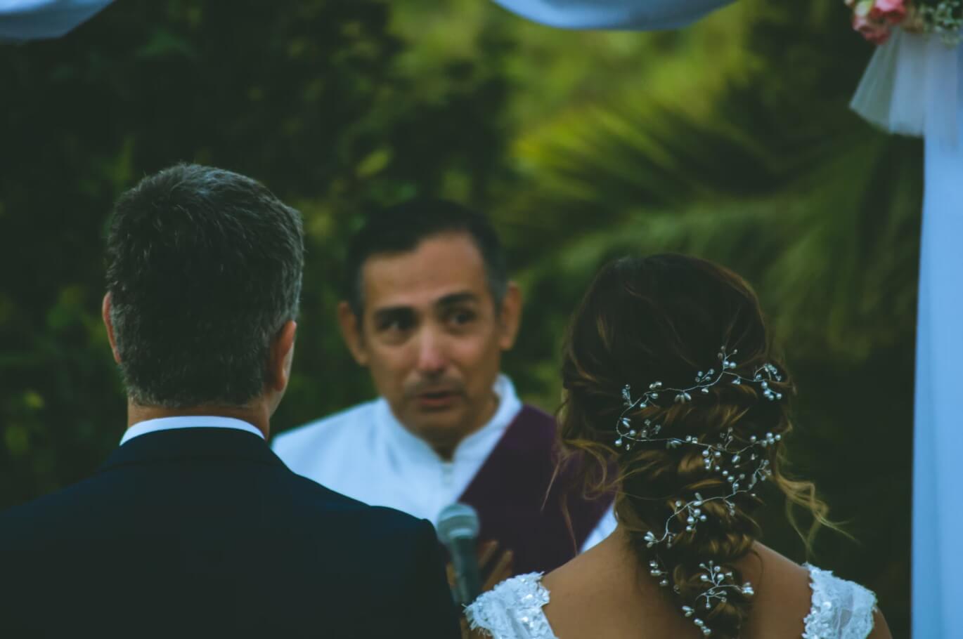 16 Best Wedding Officiants For Any Type of SF Ceremony in 2022