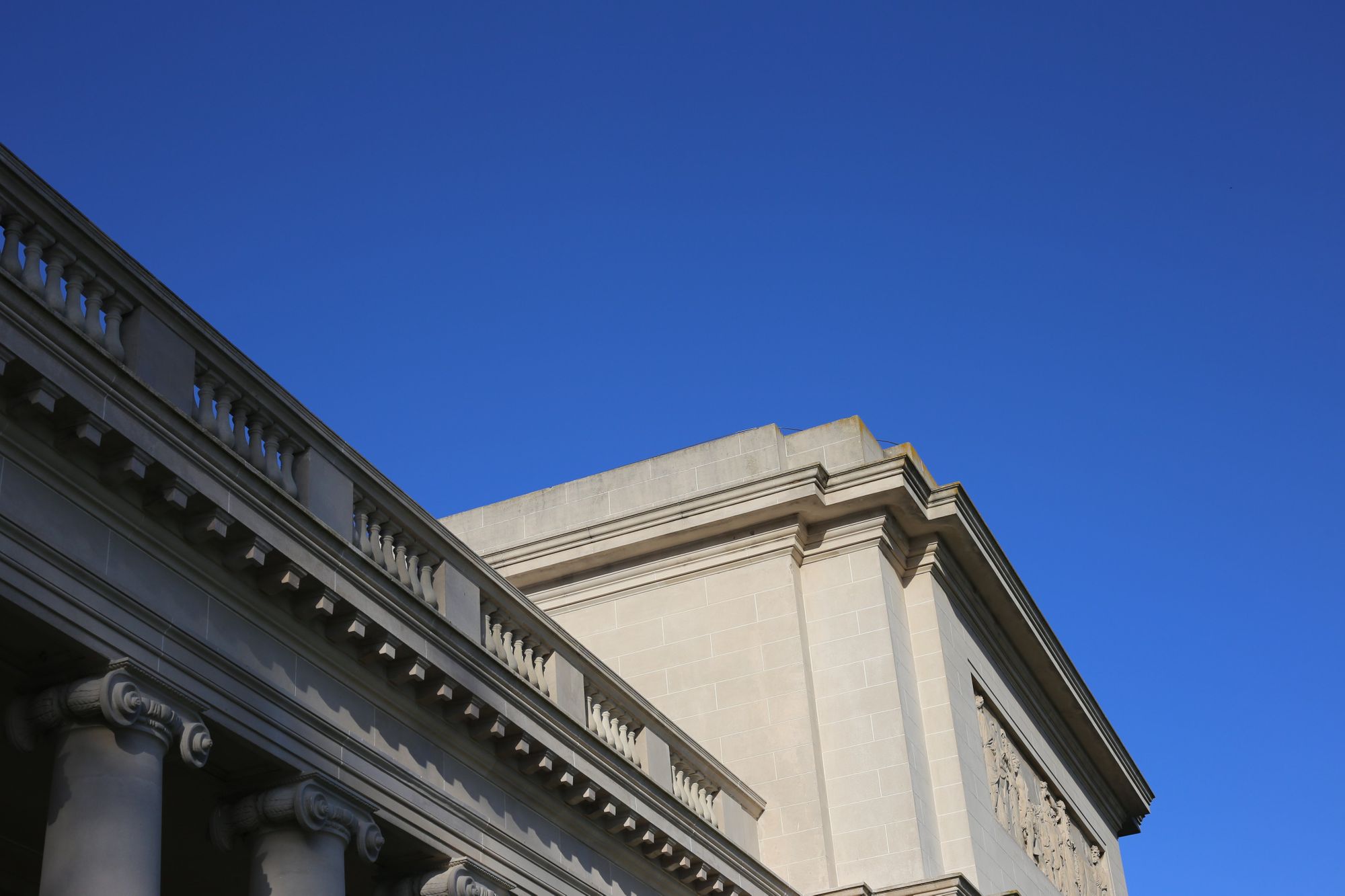 90-Year-Old Greek Statue at Legion of Honor Vandalized, Pieces Missing