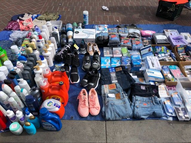 Two New SF Proposals Target Resale Markets Where Shoplifting Rings Sell Their Stuff