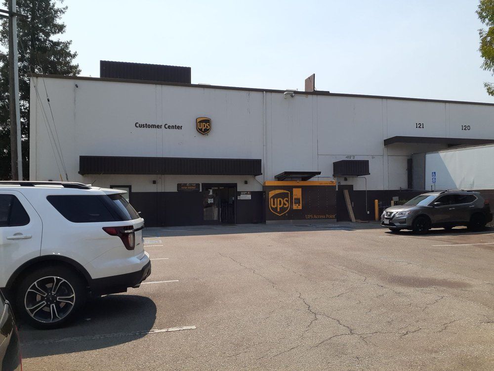 Man With Rifle Causing Standoff at San Jose UPS Station, Police Attempting to Negotiate