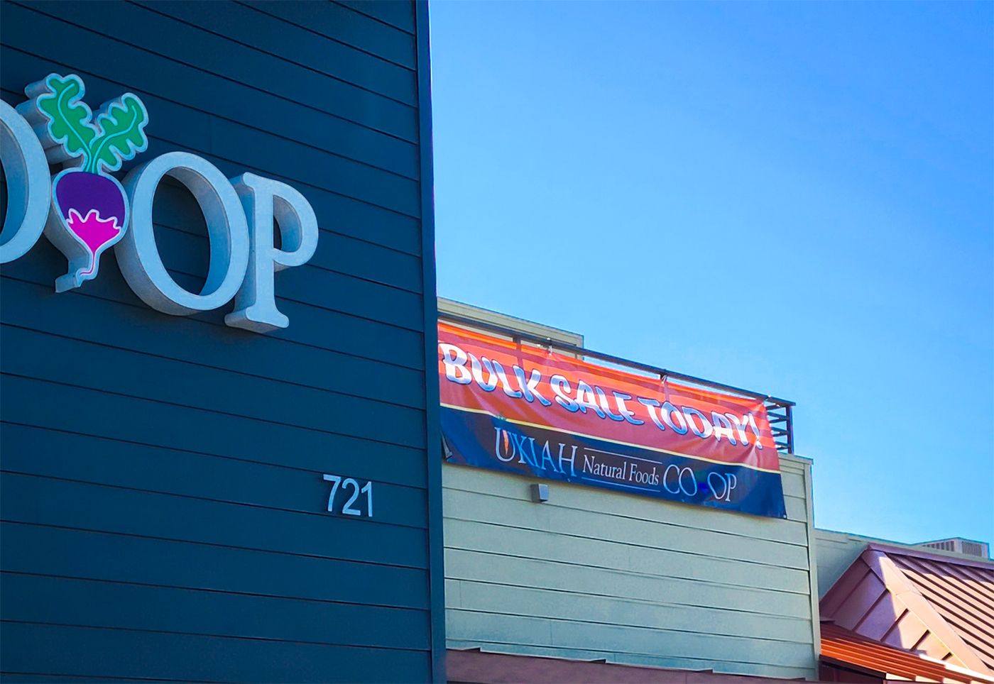 Group of Mendocino Anti-Maskers Tries to Mob Stores In Protest of Mask Mandate