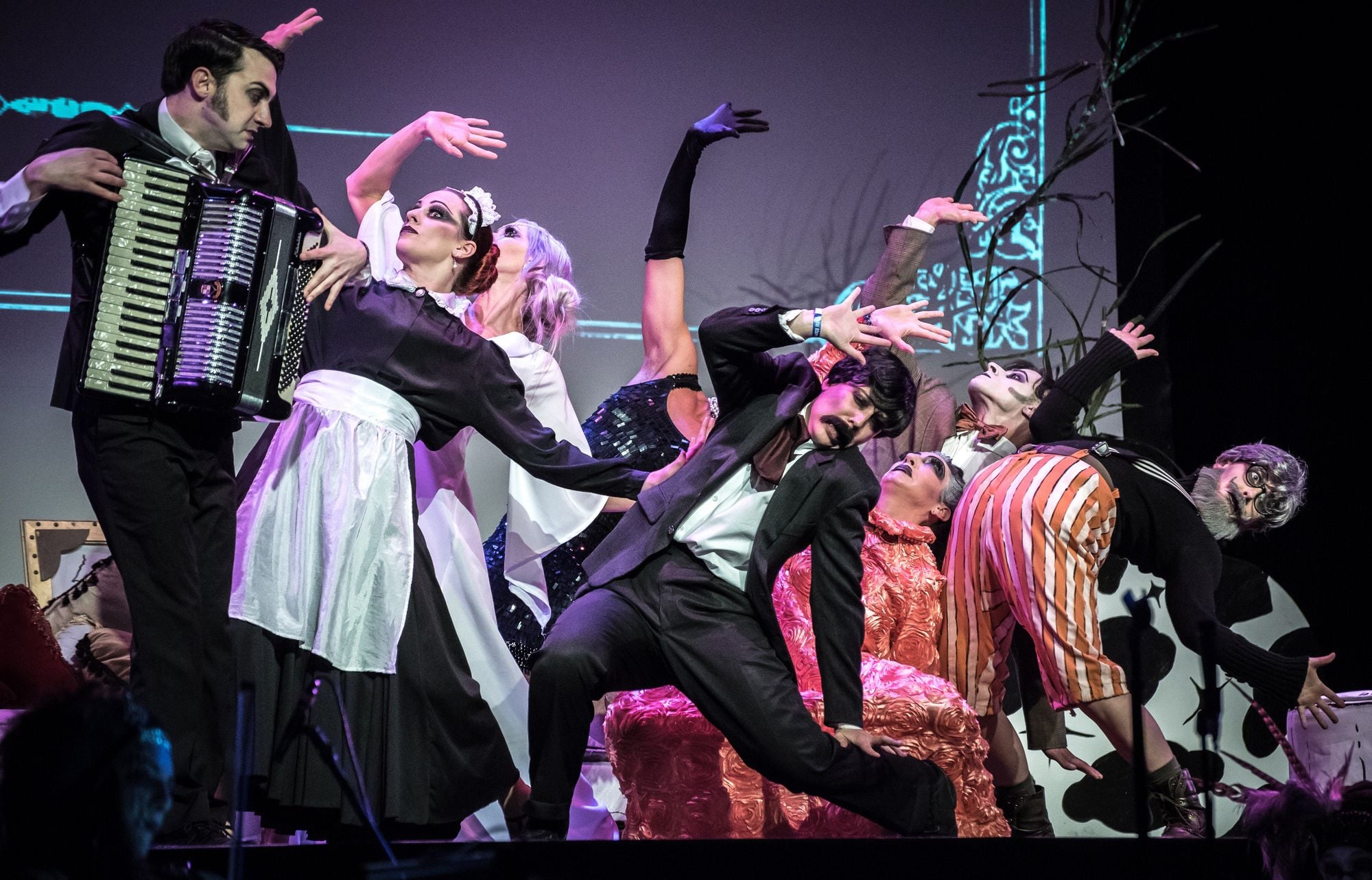 Edwardian Ball Postponed and ‘Twelfth Night’ Cancels Remaining Shows, as Omicron Upends Bay Area Activities