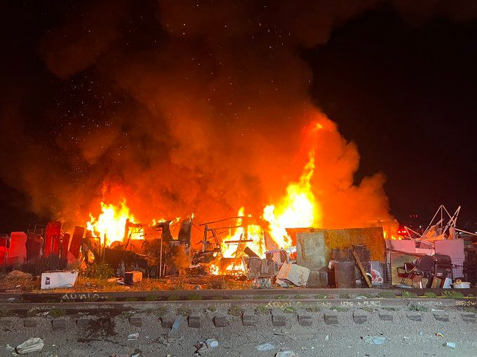 Large Early Morning Encampment Fire Hits West Oakland, Several Propane Tanks Ignite