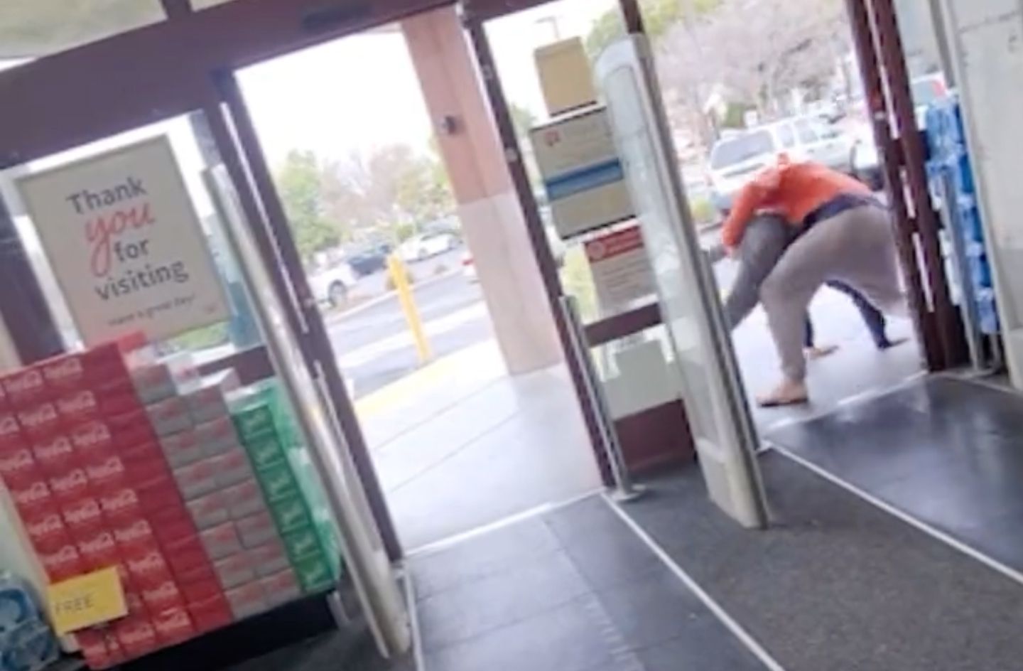 Video: Vigilante In Alameda Takes Down Walgreens Shoplifter, Claims 'Citizen's Arrest'