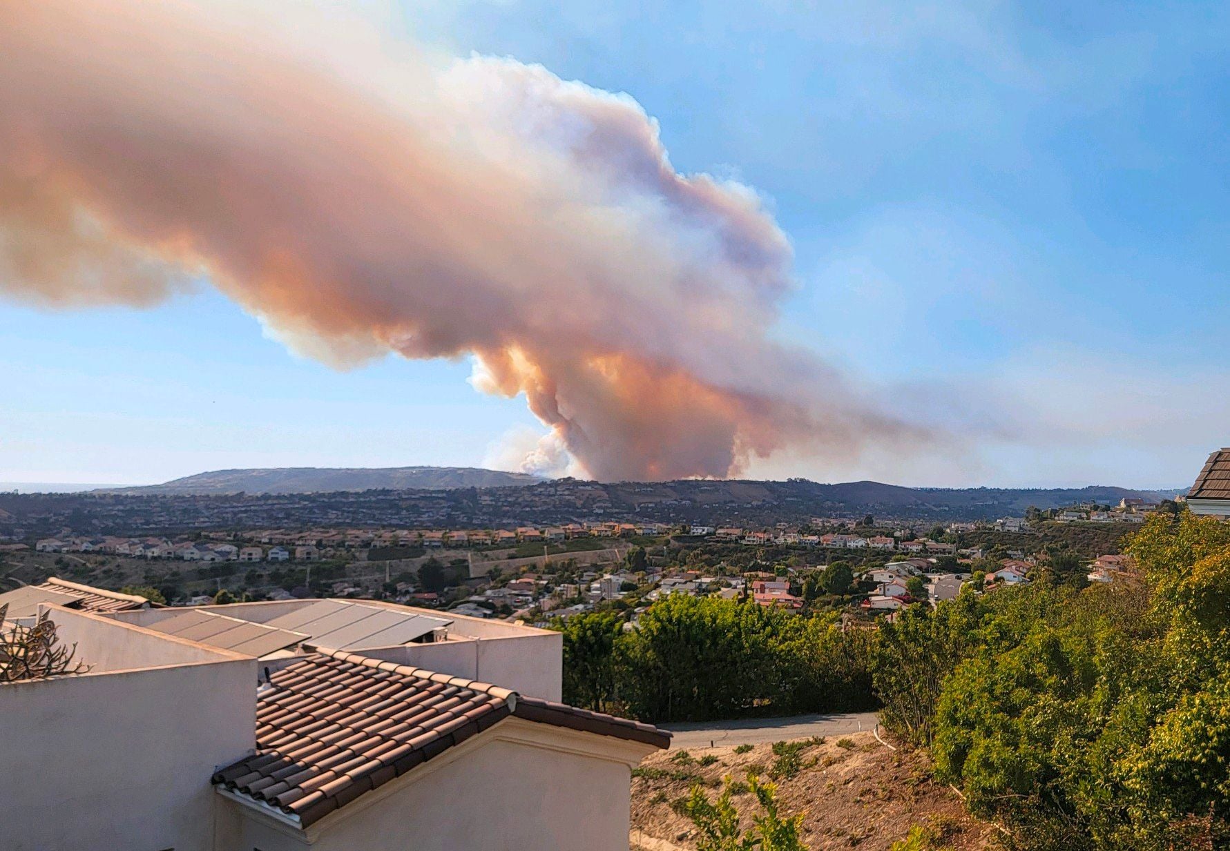 Thursday Morning What's Up: Three Wildfires Break Out Around State