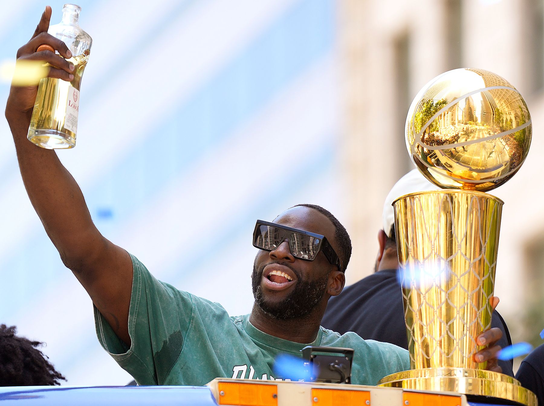 Golden State Warriors live championship parade 2022: Dub Nation shows up in  full force in San Francisco - ABC7 San Francisco