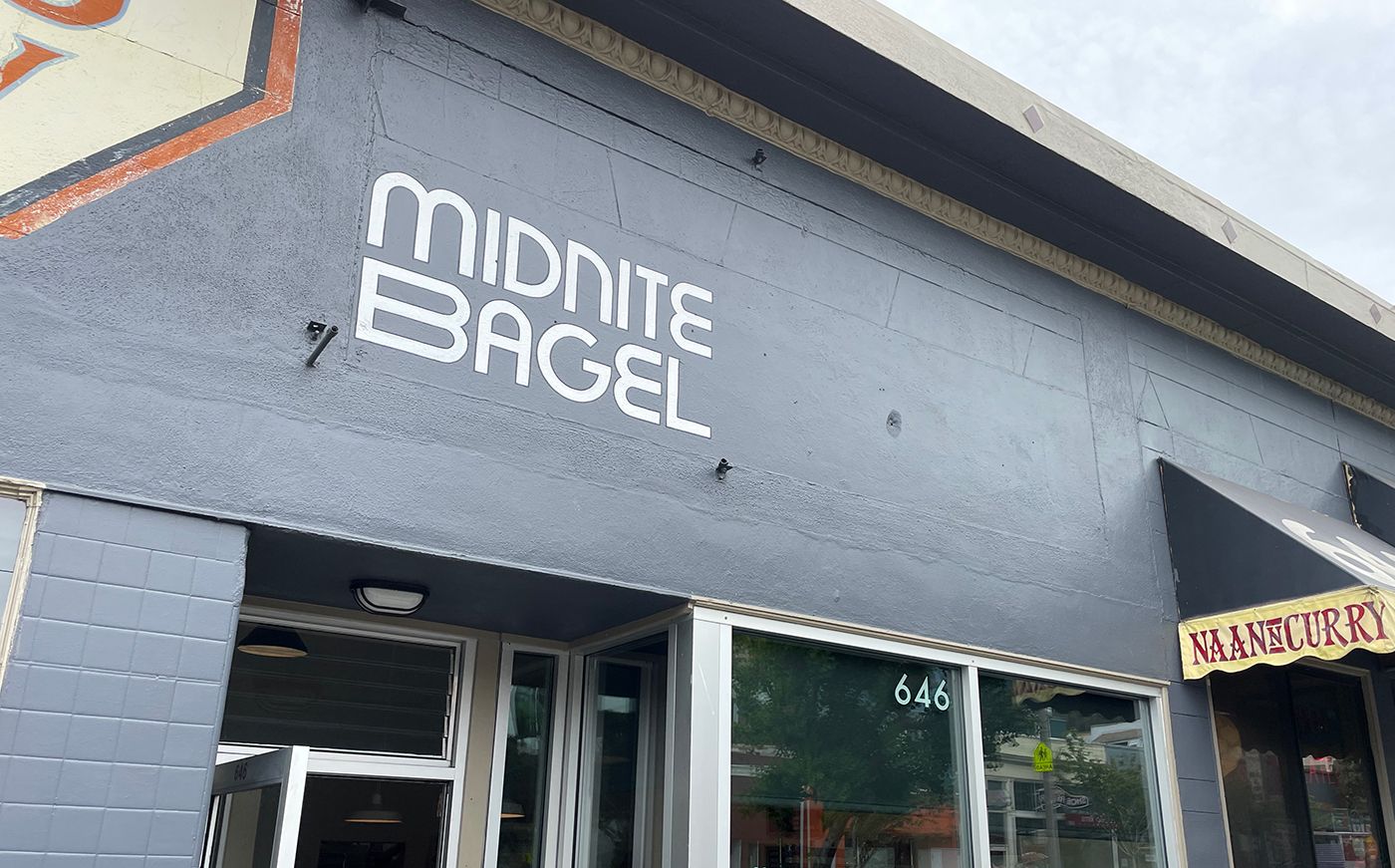 Midnite Bagel Opens to Moderately Long Lines In the Inner Sunset