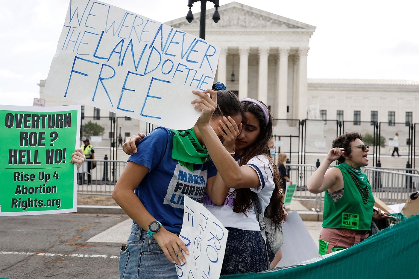 Friday Morning Constitutional: Welp, Roe v. Wade Is Dead