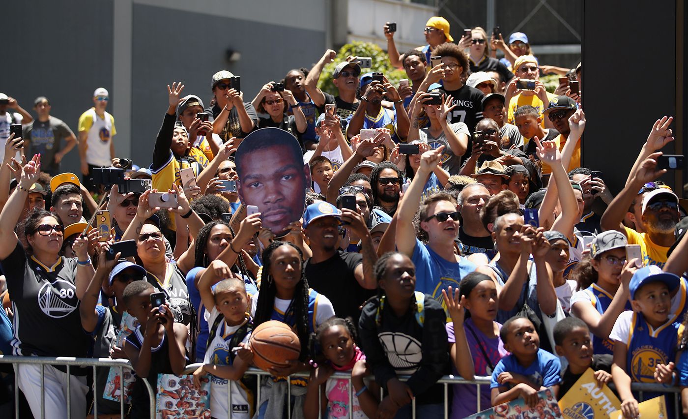 Monday Morning Headlines: SF Preps For Warriors Mania