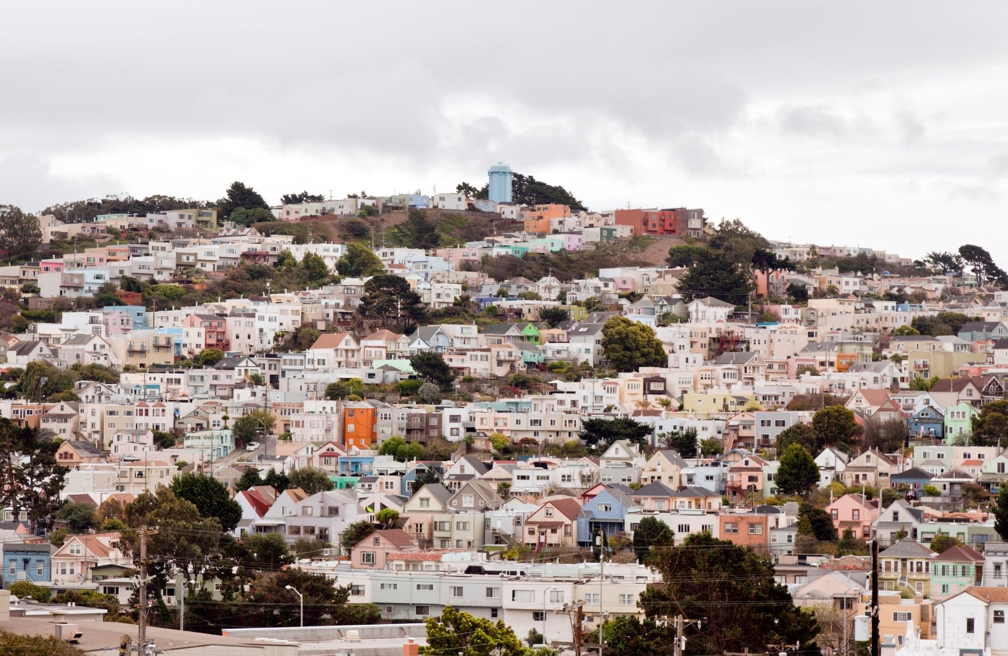 Saturday Links: SF Couple Fined Over $1.5K for Parking in Their Own Driveway