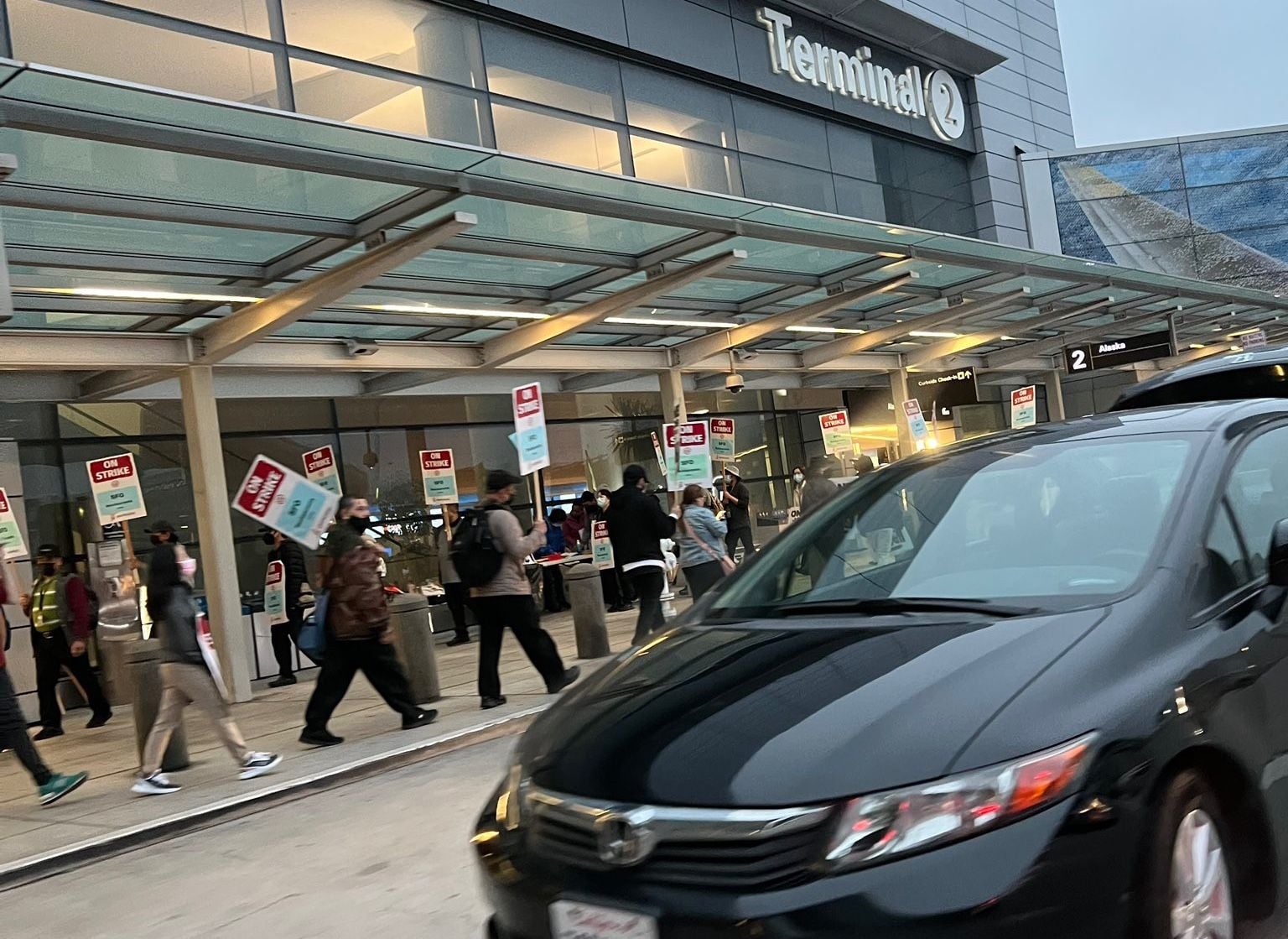 More Than 1,000 SFO Food and Beverage Workers Are Now Officially On Strike