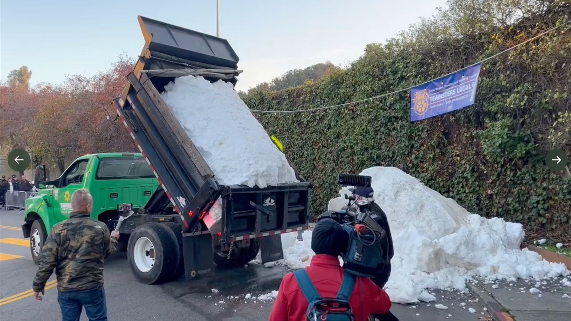 SF Fire Station Trucks In Real Snow From Tahoe In Hopes of Winning Holiday Decoration Contest