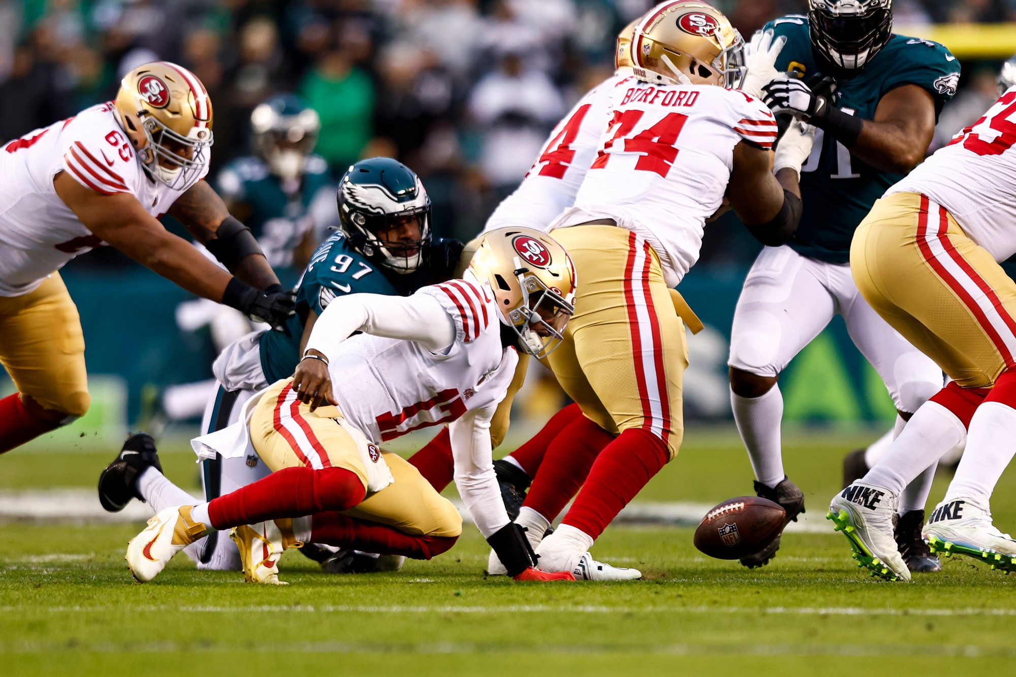 George Kittle shows up to postgame presser rocking hilarious Jimmy