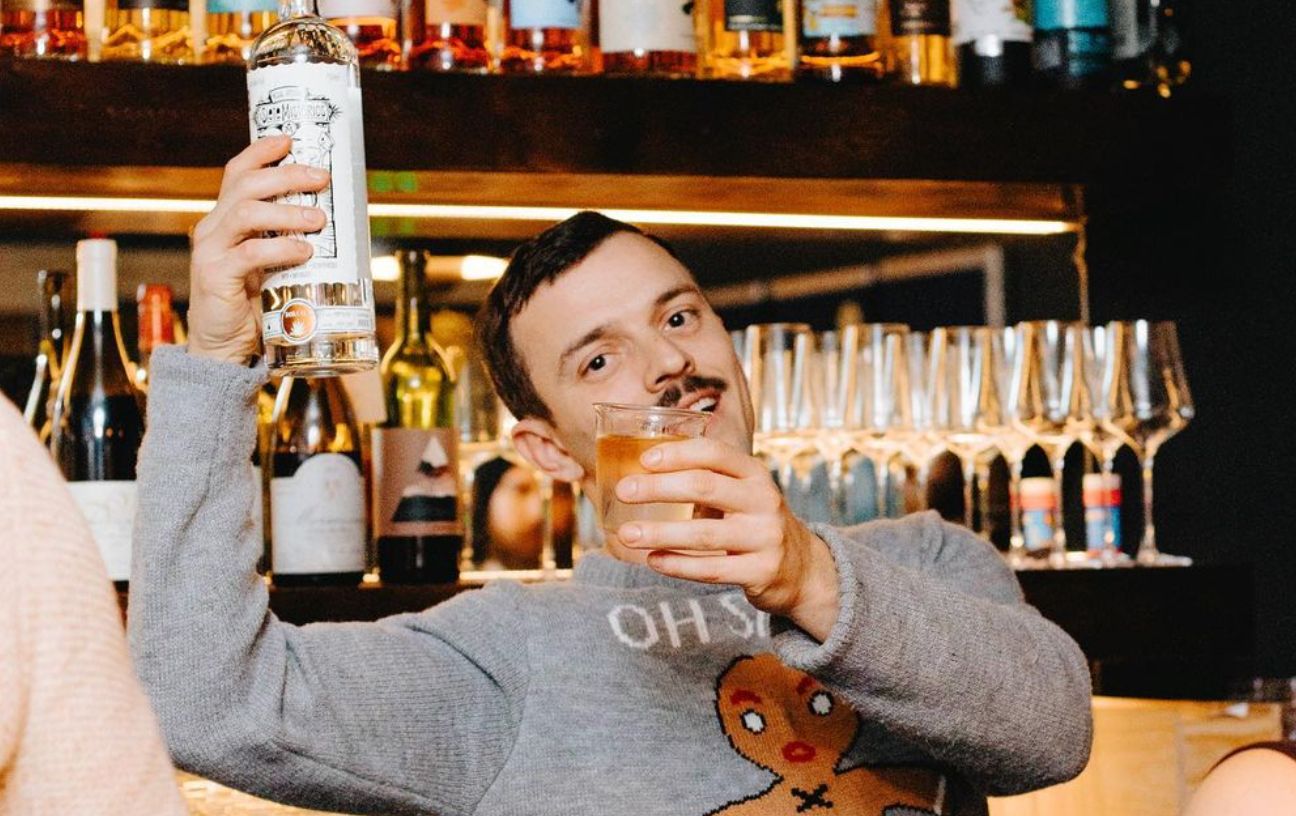 Celebrated Bar Star at Bar Iris In Russian Hill Falls From Roof To His Death