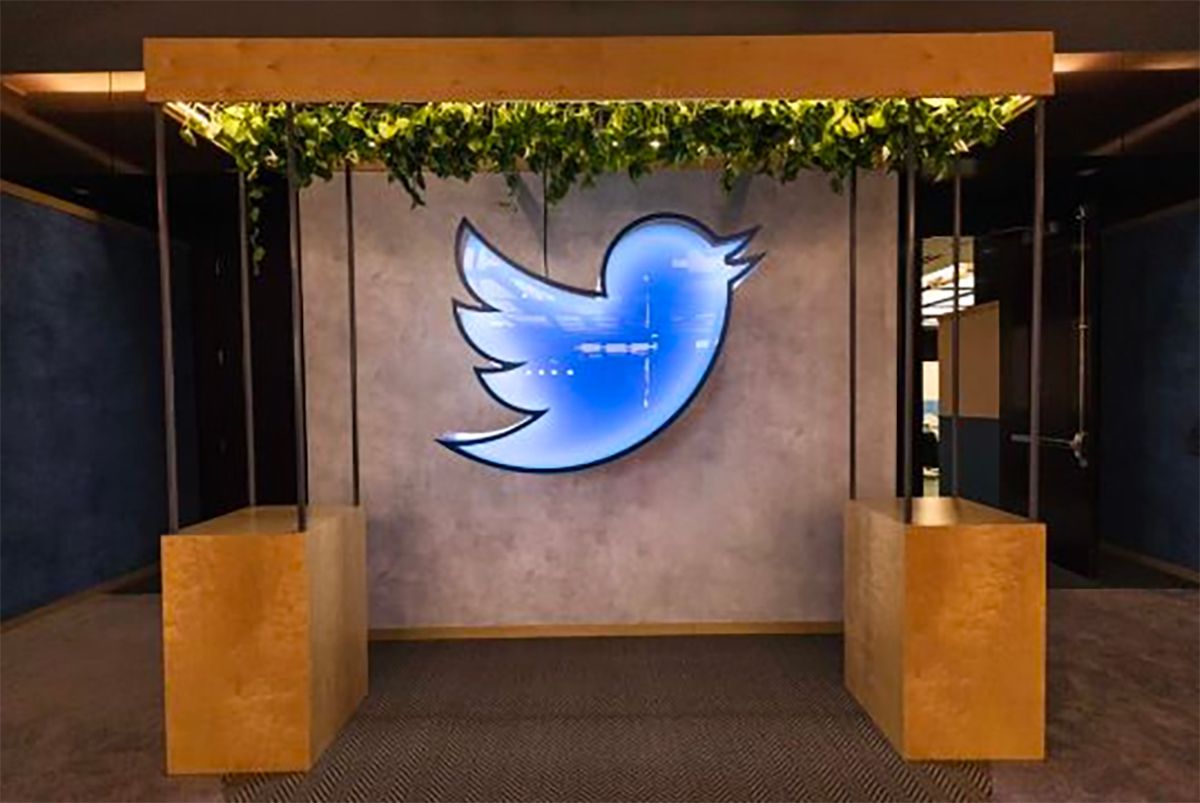 Tuesday Morning Topline: Twitter Auction Kicks Off