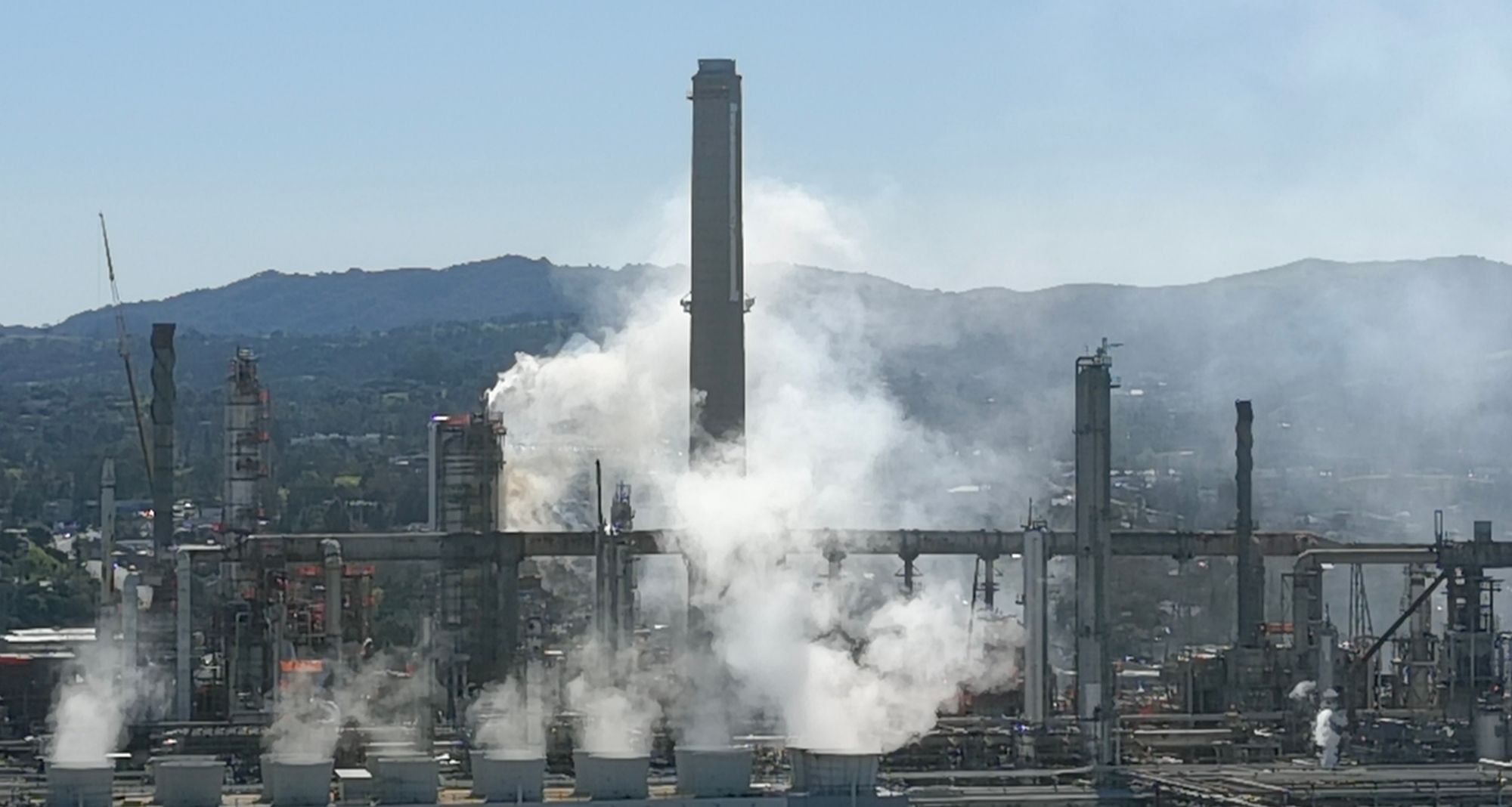 Martinez, Pacheco Residents Urged Not to Eat Produce From Their Own Gardens, Thanks to Refinery Incident