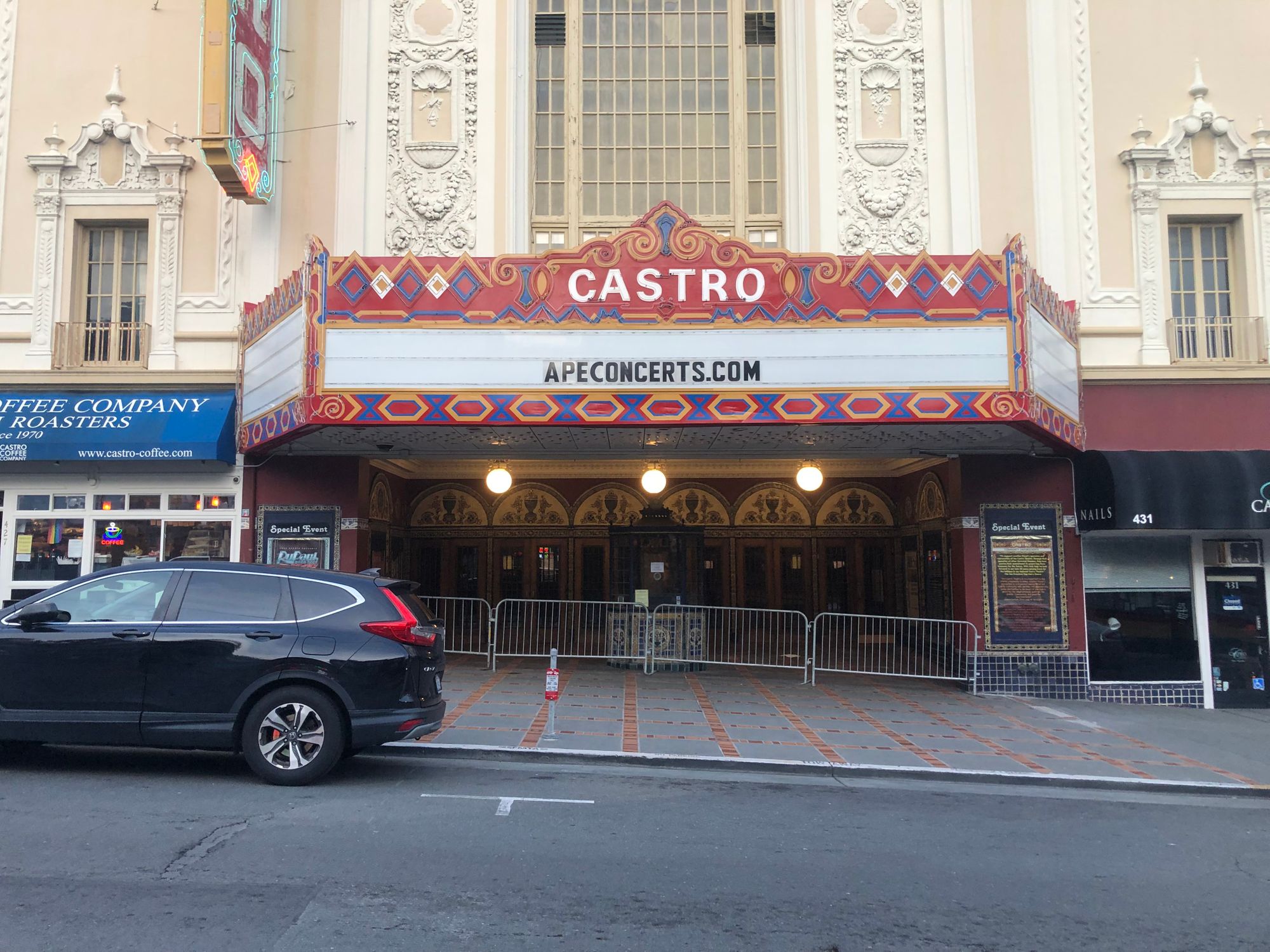 City Hall Inches Forward to Landmark Castro Theatre Seats, Old Contract Comes Back To Haunt Another Planet