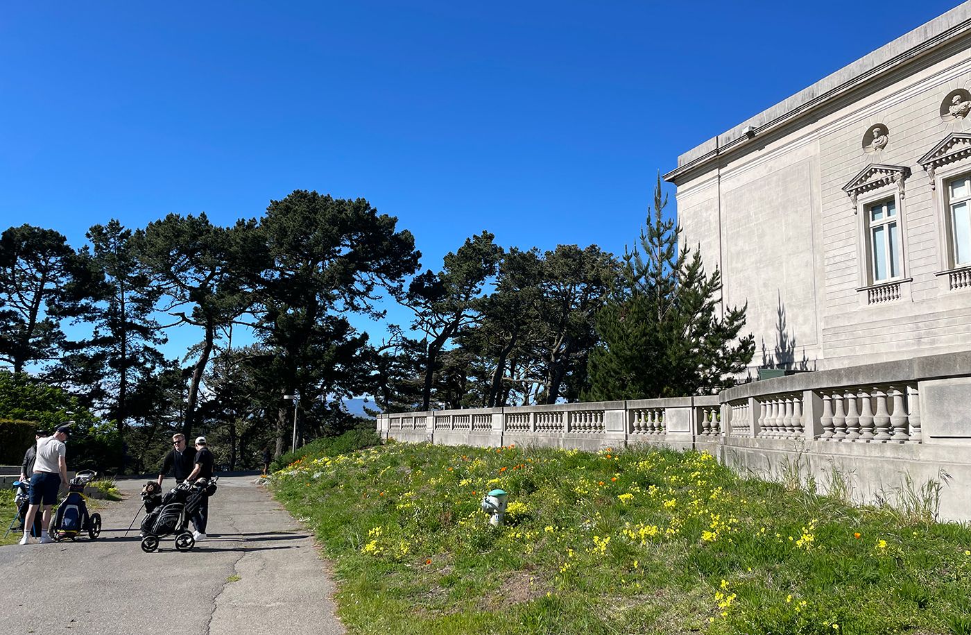 Monday Morning Links: High Winds Expected Through Evening