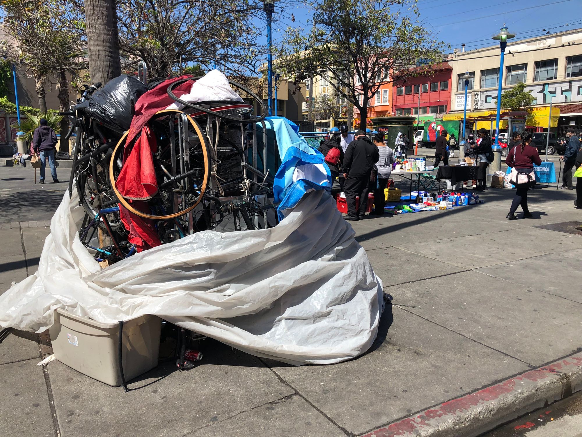 New Squad of Community Ambassadors Hopes To Clean Up Mission District Blight