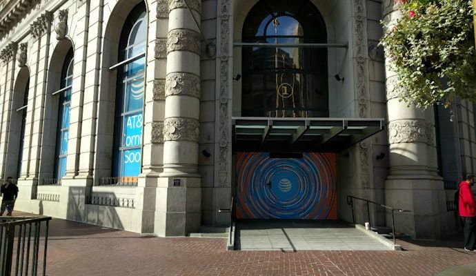 Day Around the Bay: AT&T Closing Its Flagship Union Square Store
