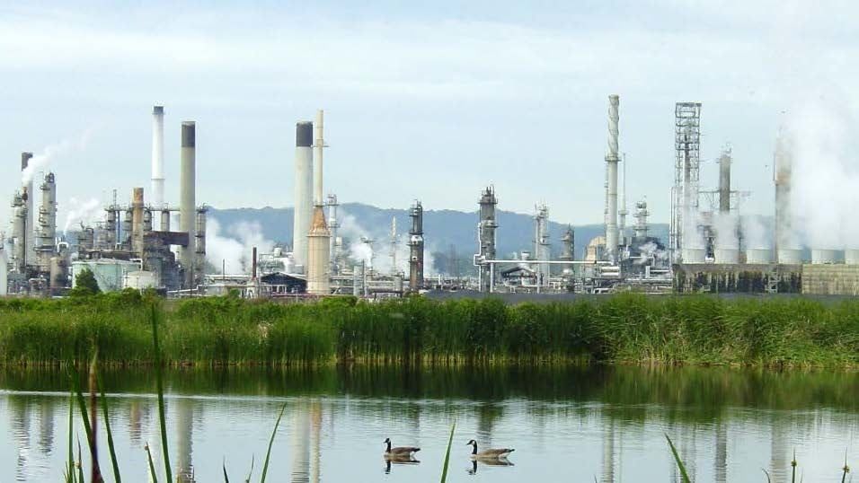 Martinez Refinery Releases Coke Dust (Again), Raising Concerns from Residents
