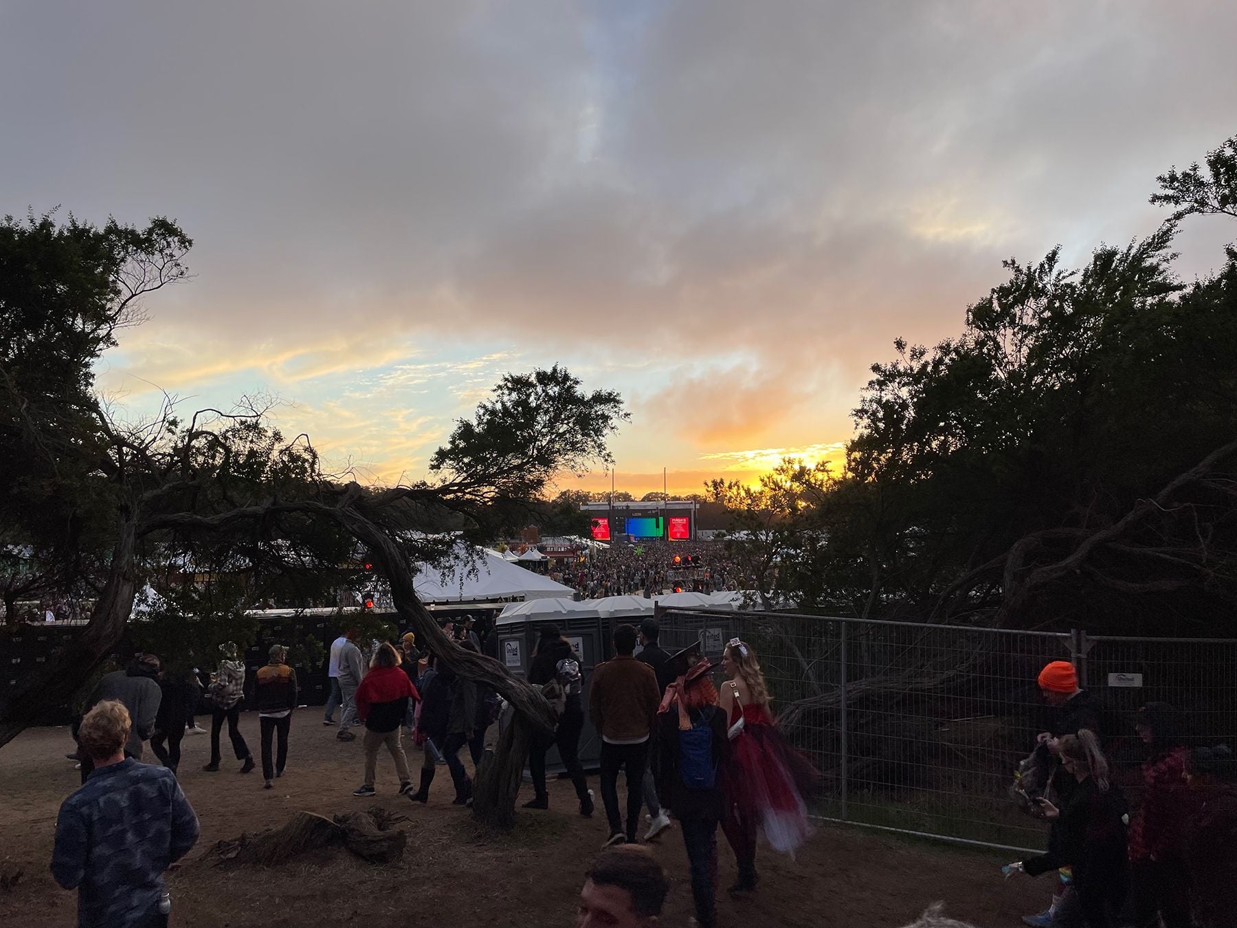 Friday Morning Constitutional: 225,000 Outside Lands Tickets Have Been Sold