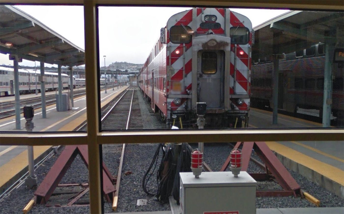 Thursday Morning What's Up: Man Climbing Power Lines Shuts Down Caltrain