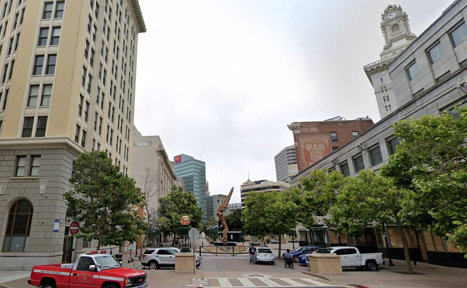 Oakland Police Internal Affairs Officer Kills Man He Says Shot at Him Tuesday Morning