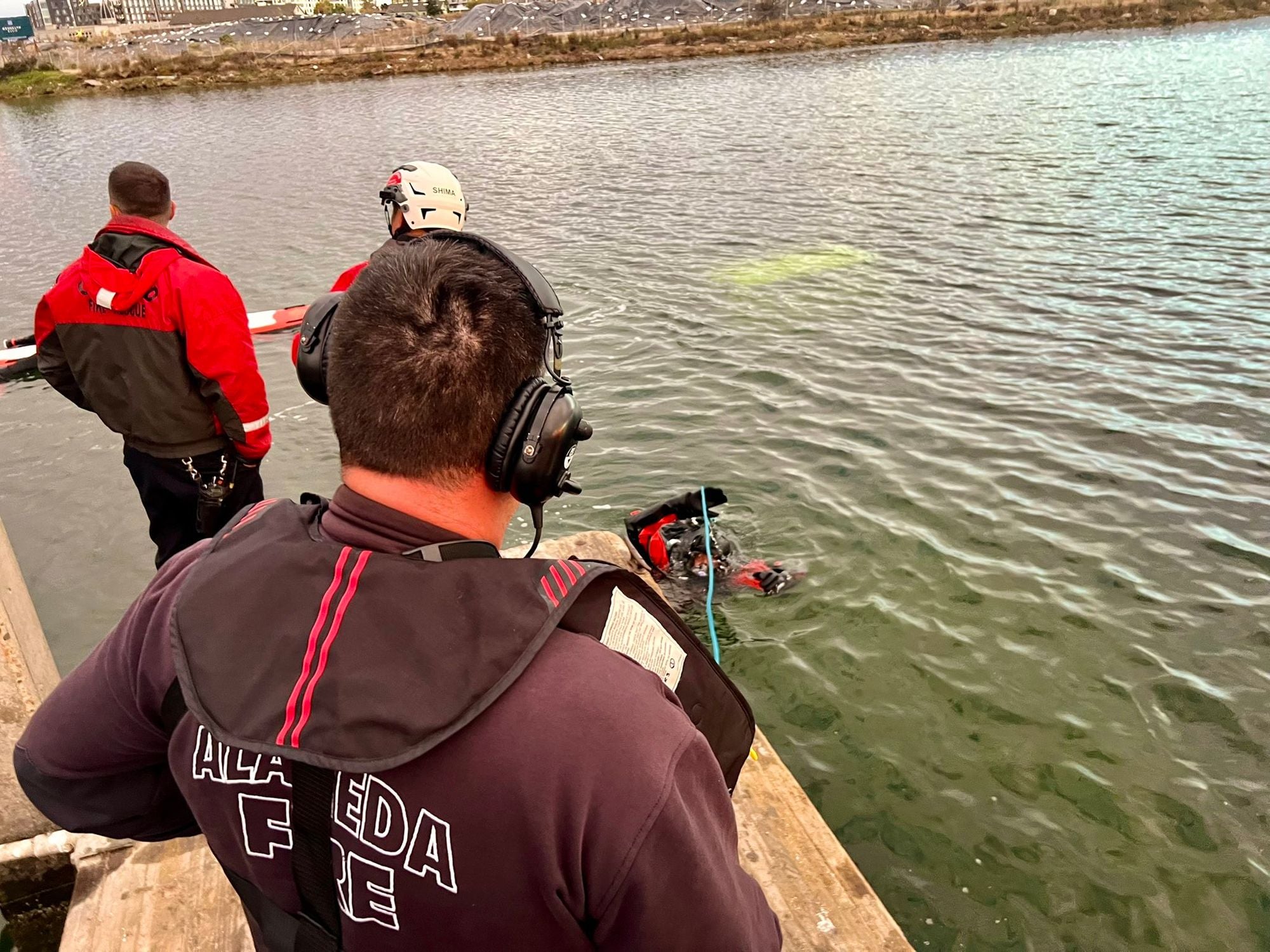 Entire Cargo Truck Somehow Ended Up Submerged in Water at Oakland Estuary
