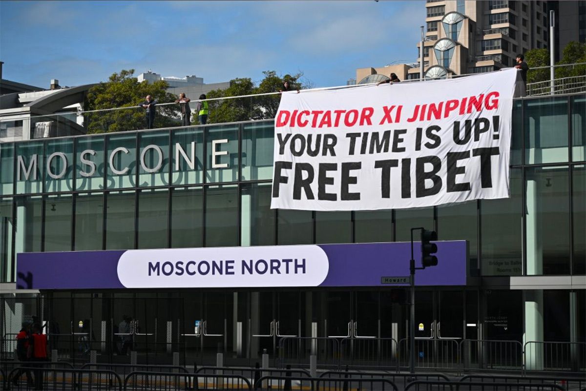 Ahead of APEC Summit, Protesters Hang 'Free Tibet' Banner On Top of
