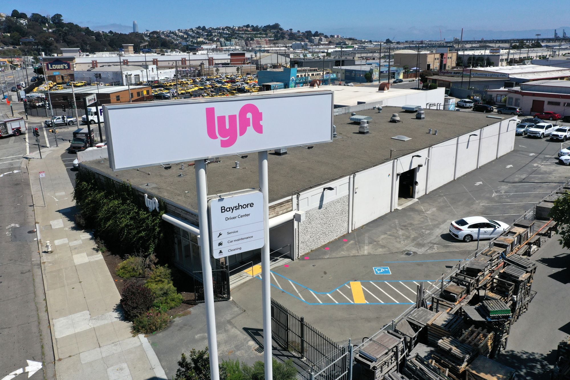 Lyft Hit With Rape Lawsuit From Woman Who Says She Was Impregnated by Her Driver
